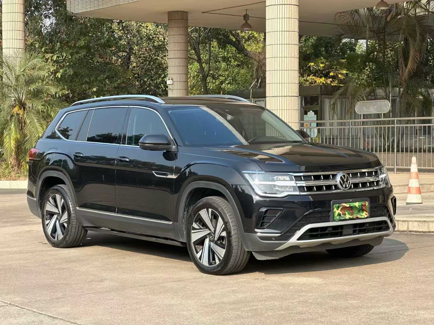 途昂 2023款 380TSI 四驱尊崇豪华版