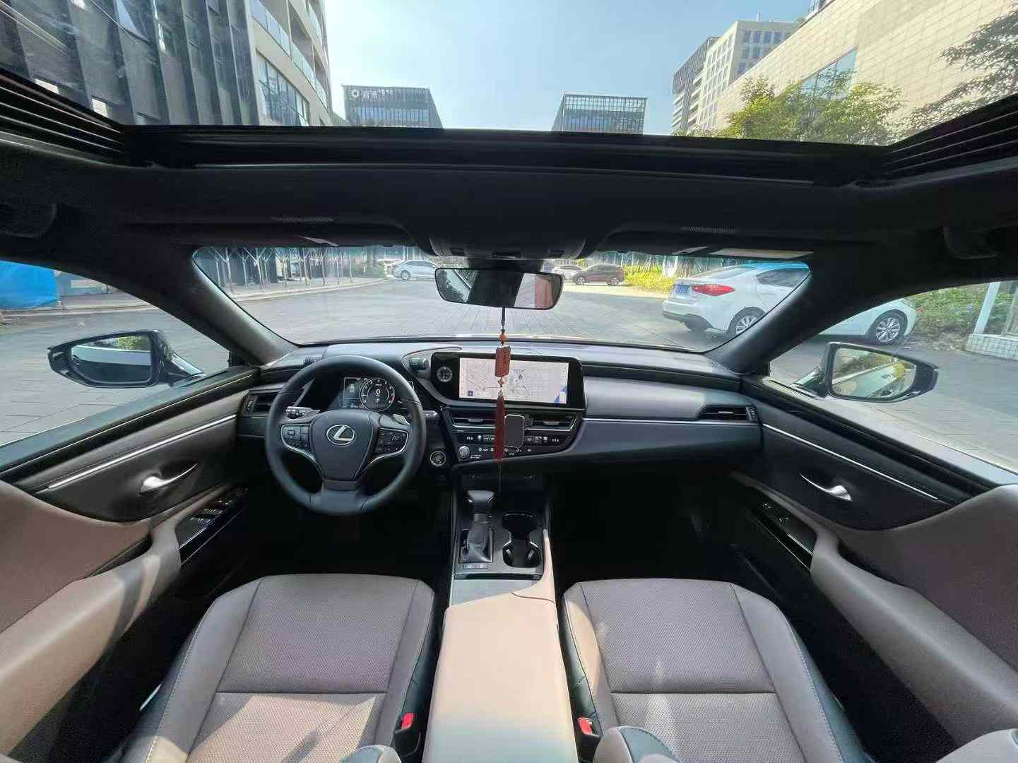 雷克萨斯ES 2022款 200 卓越版