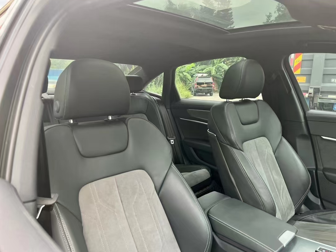 奥迪A6L 2019款 40 TFSI 豪华动感型