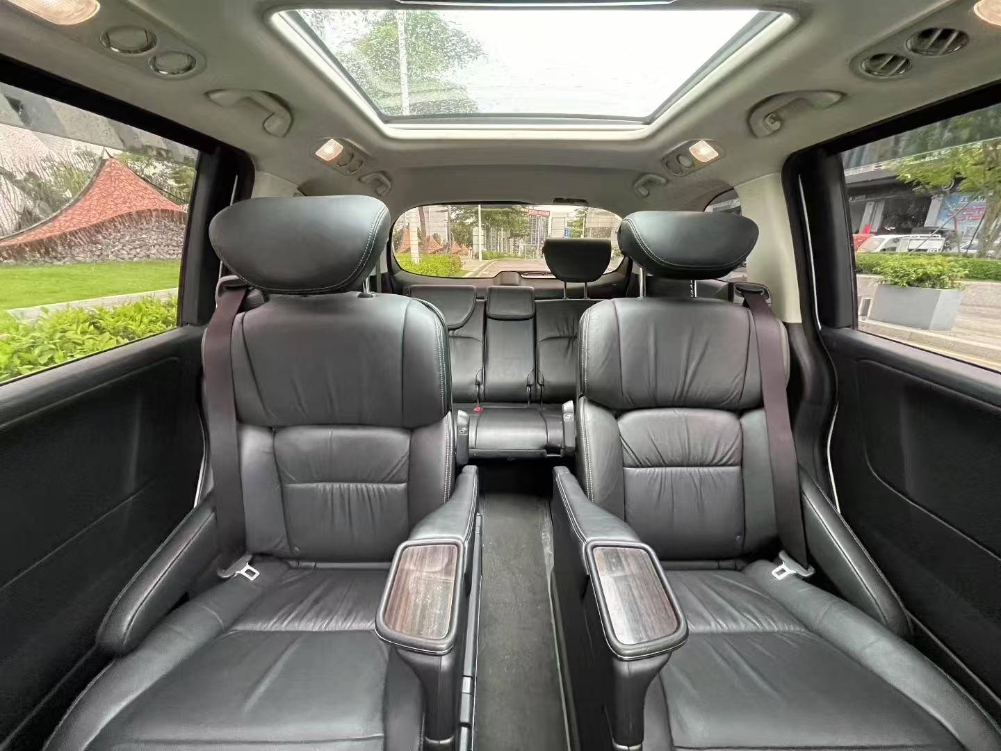 艾力绅 2016款 2.4L 至尊版