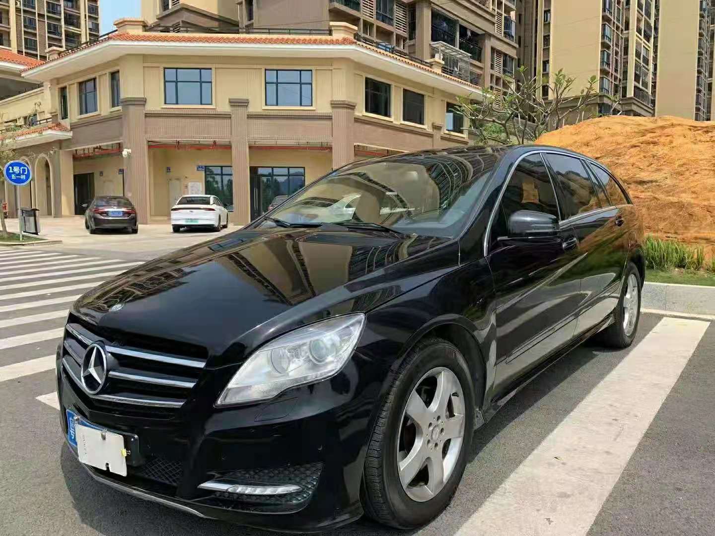 奔驰R级 2014款 R 320 4MATIC 商务型-抵押车出售信息网