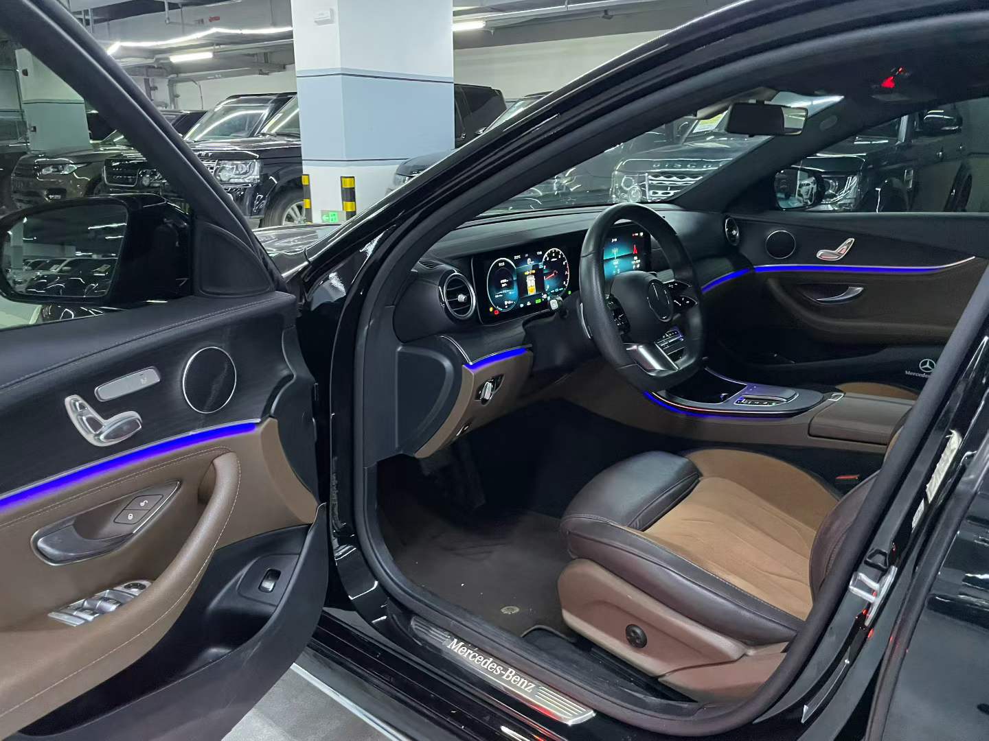 奔驰E级 2021款 E 260 L
