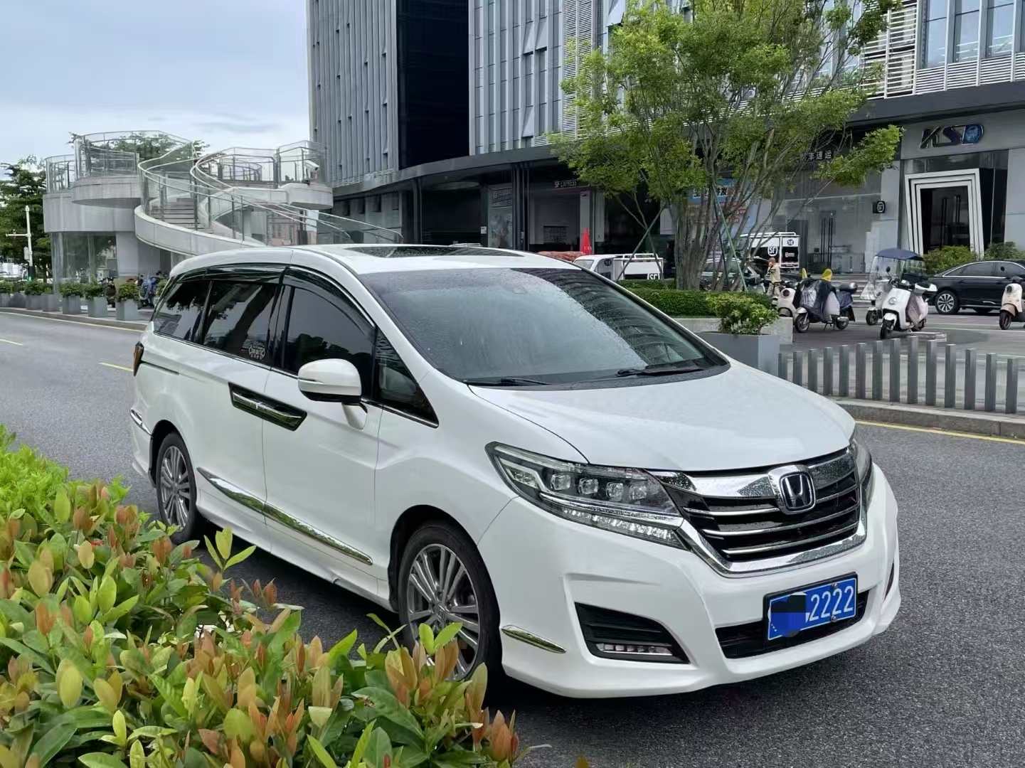 艾力绅 2016款 2.4L 至尊版