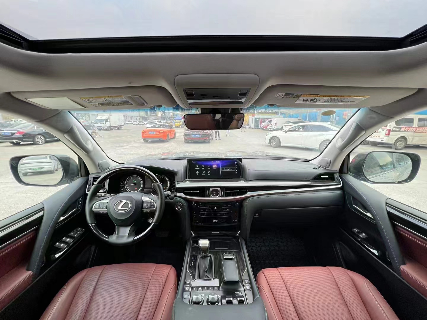 雷克萨斯LX 2019款 570 动感豪华版