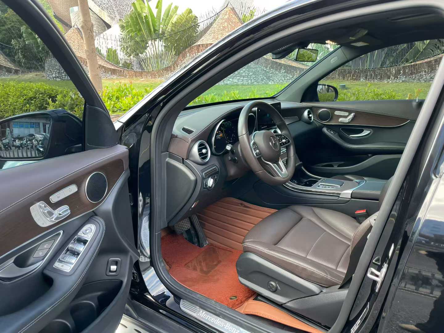 奔驰GLC 2022款 改款三 GLC 300 L 4MATIC 豪华型