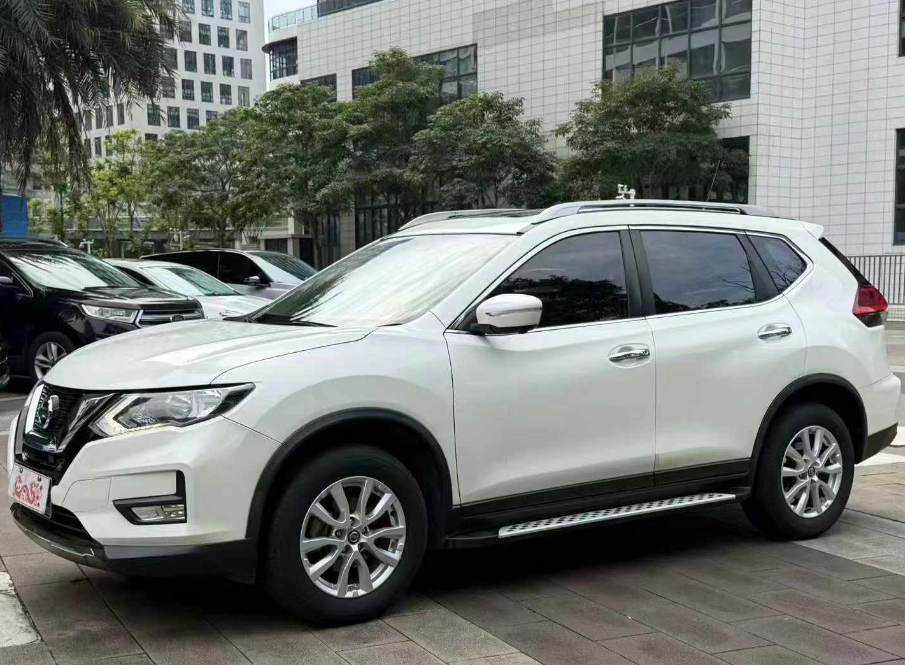 奇骏 2020款 2.0L XL ITS CVT 2WD智联舒适版