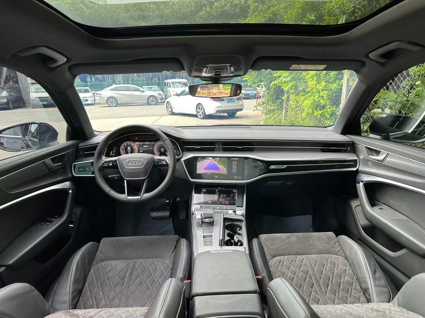 奥迪A6L 2022款 45 TFSI 臻选动感型