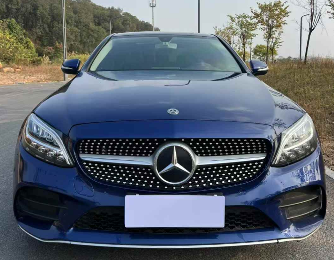 奔驰C级 2019款 C 260 L 运动版