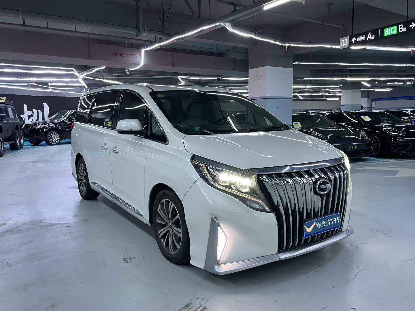 传祺M8 2018款 320T 尊贵版