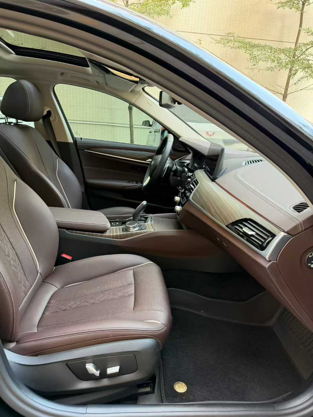 宝马5系 2023款 530Li 领先型 豪华套装