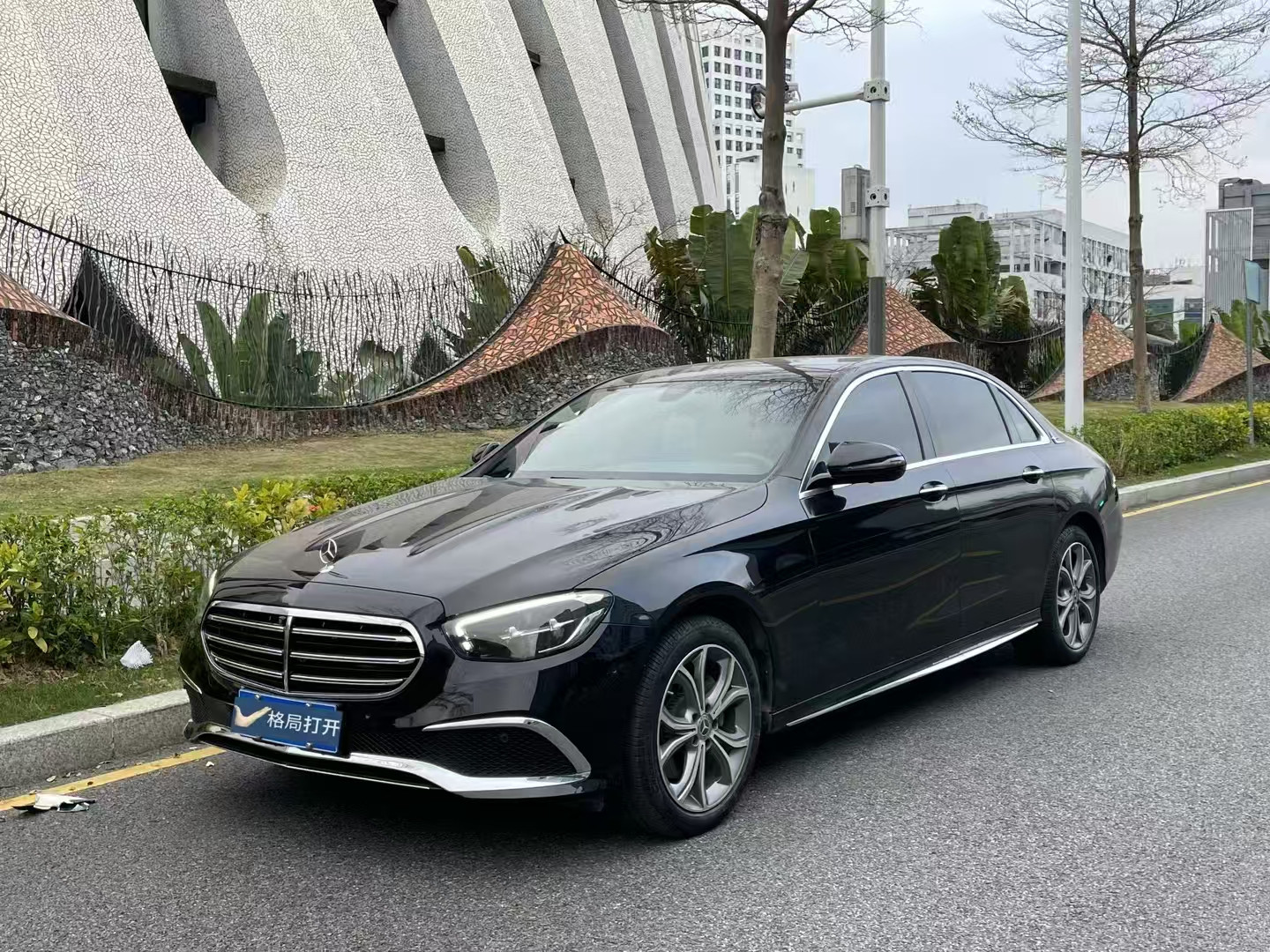 奔驰E级 2021款 改款 E 300 L 豪华型