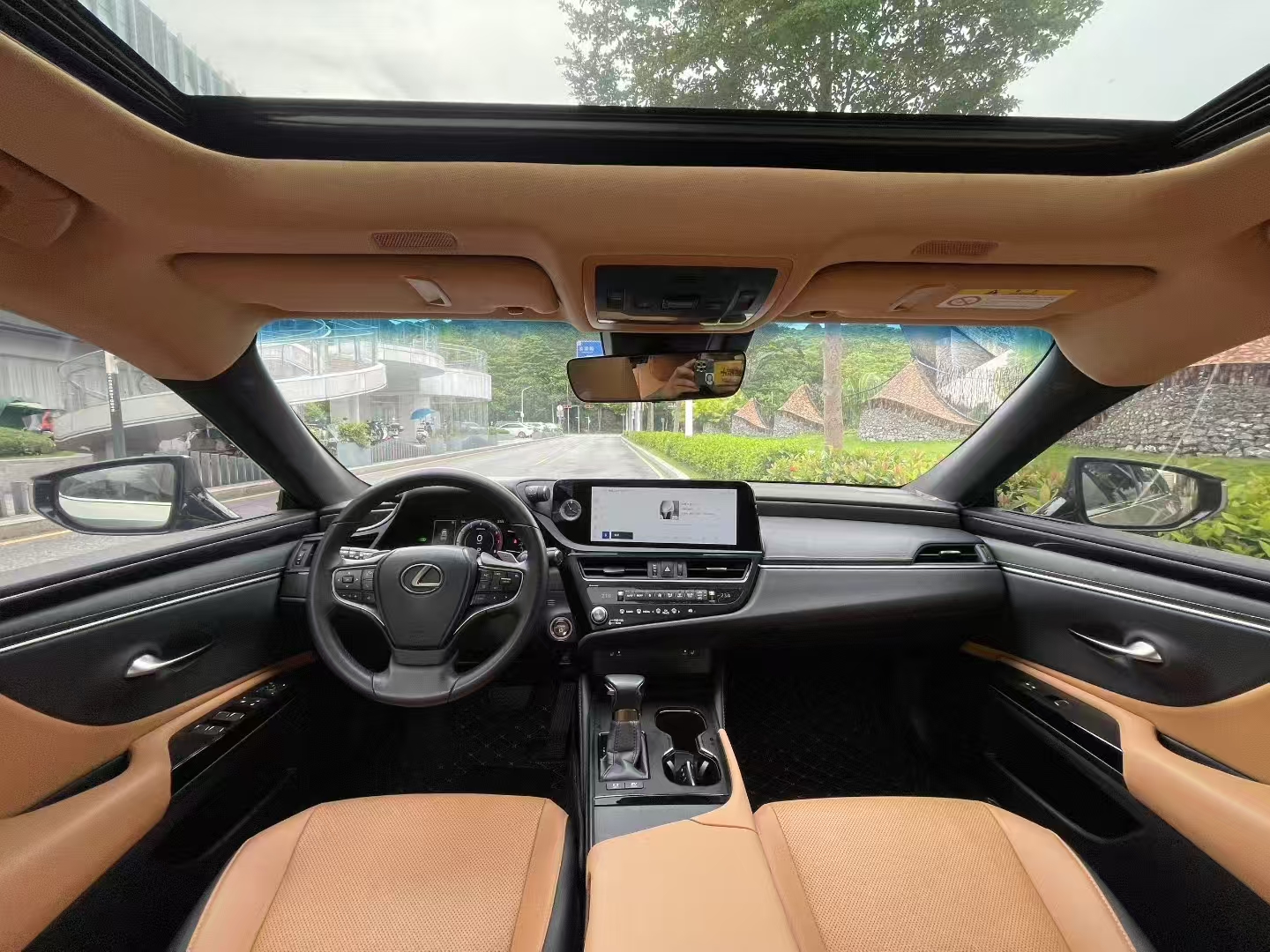 雷克萨斯ES 2022款 300h 卓越版