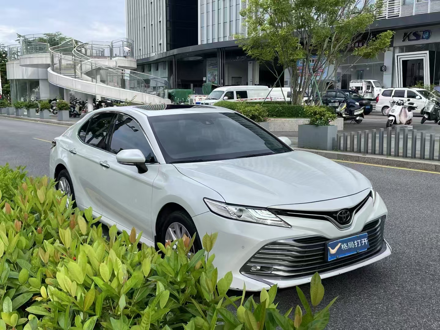 凯美瑞 2019款 改款 2.0G 豪华版