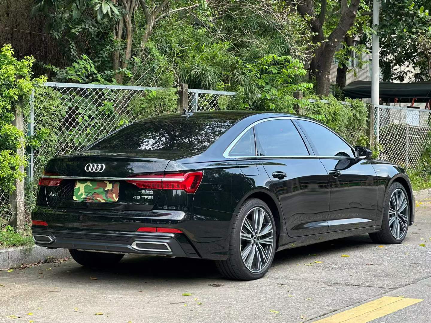 奥迪A6L 2022款 45 TFSI 臻选动感型