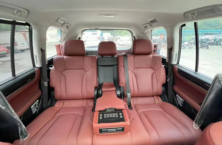 雷克萨斯LX 2019款 570 动感豪华版