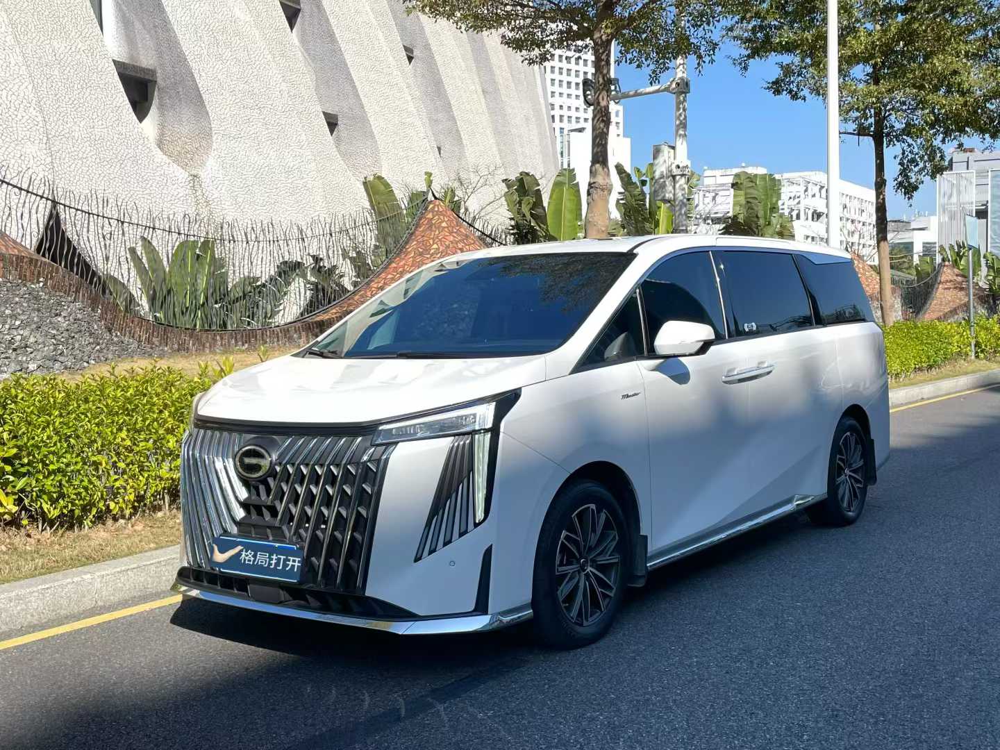 传祺M8 2023款 大师系列 390T 尊贵版