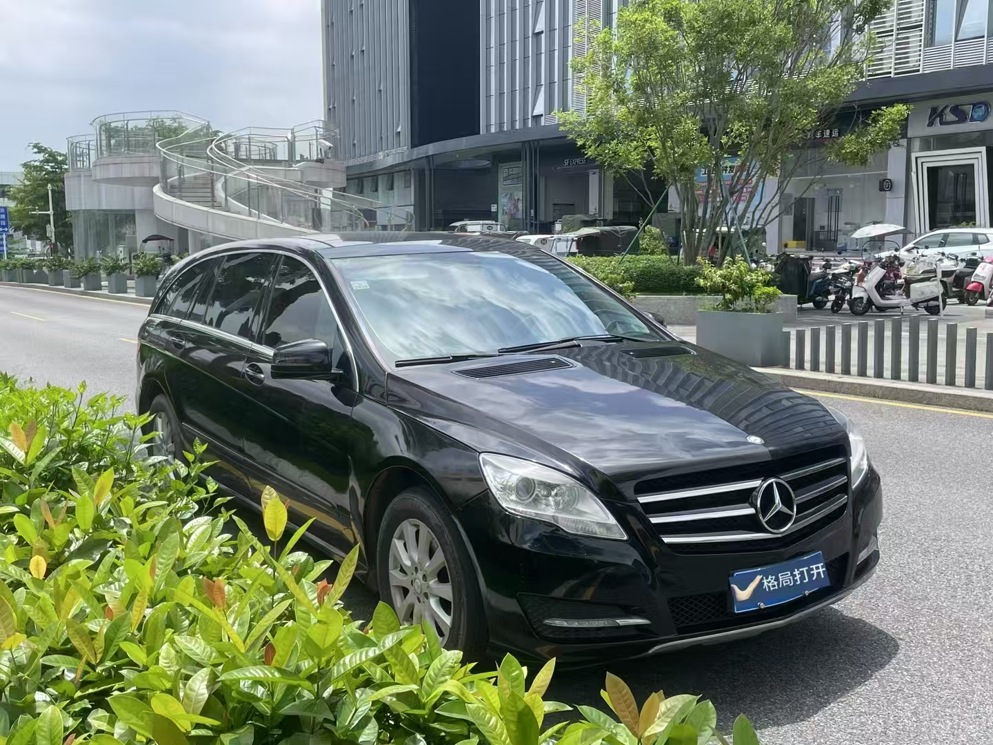 奔驰R级 2014款 R 320 4MATIC 商务型