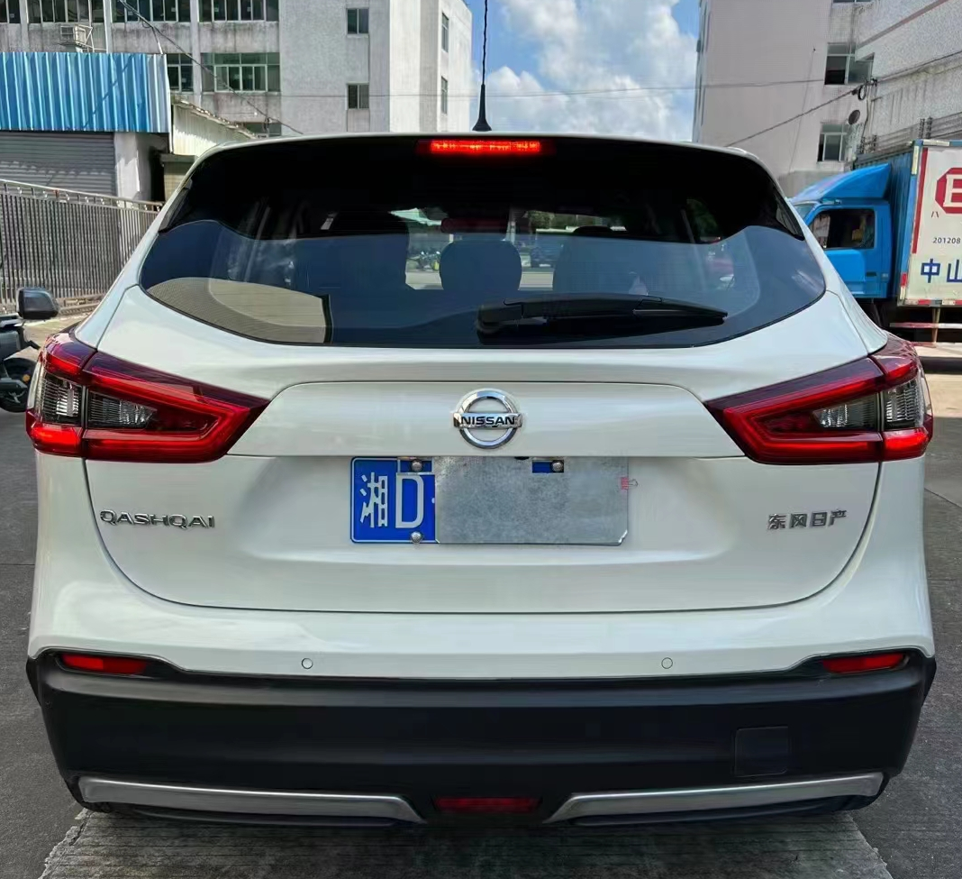 逍客2021款 2.0l cvt豪华版-揭阳市汇典正规抵押车网站
