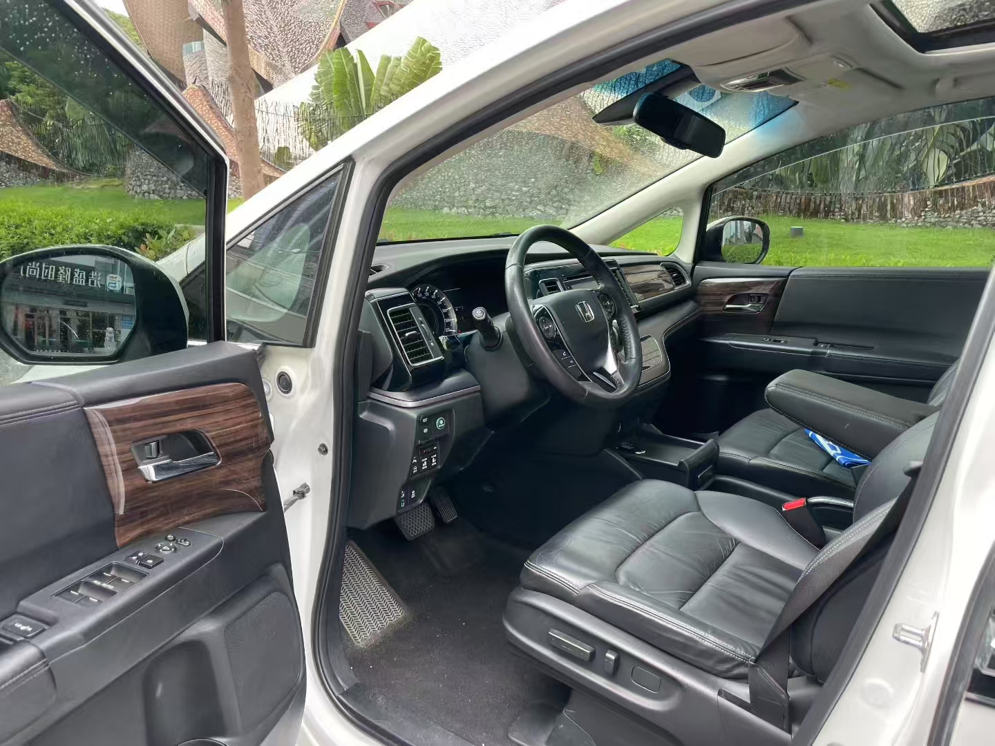 艾力绅 2016款 2.4L 至尊版