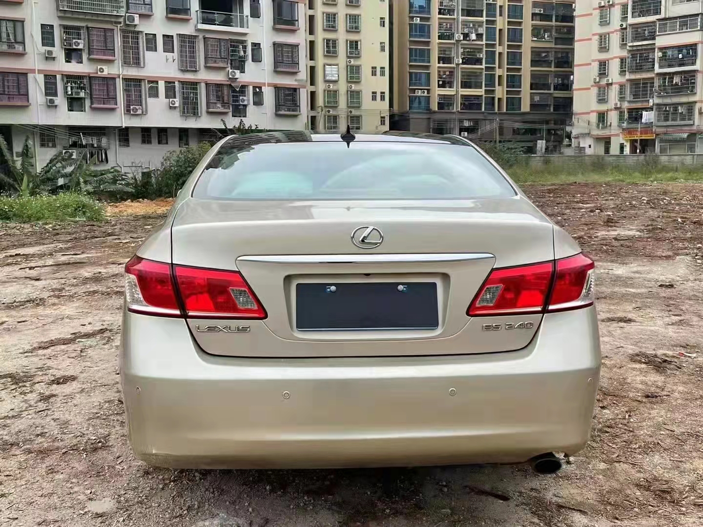 雷克萨斯es 2010款 240 豪华版-抵押车交易官网