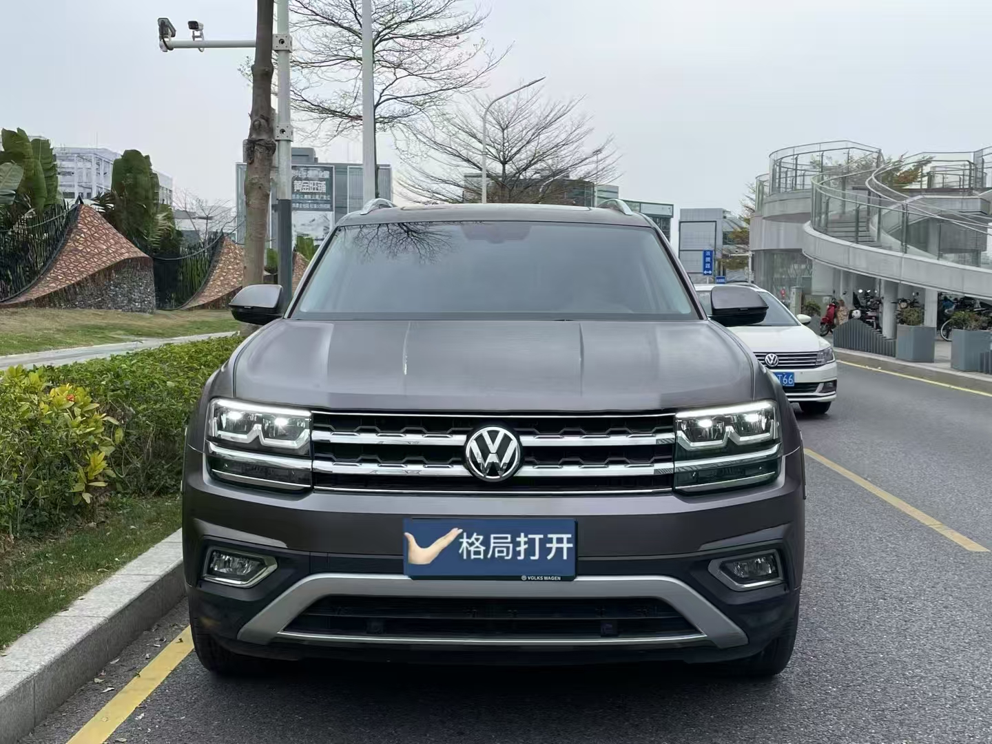 途昂 2021款 330TSI 两驱尊崇豪华版