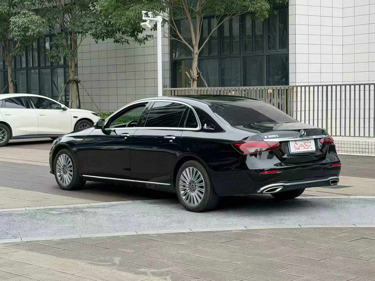 奔驰E级 2021款 E 300 L 豪华型