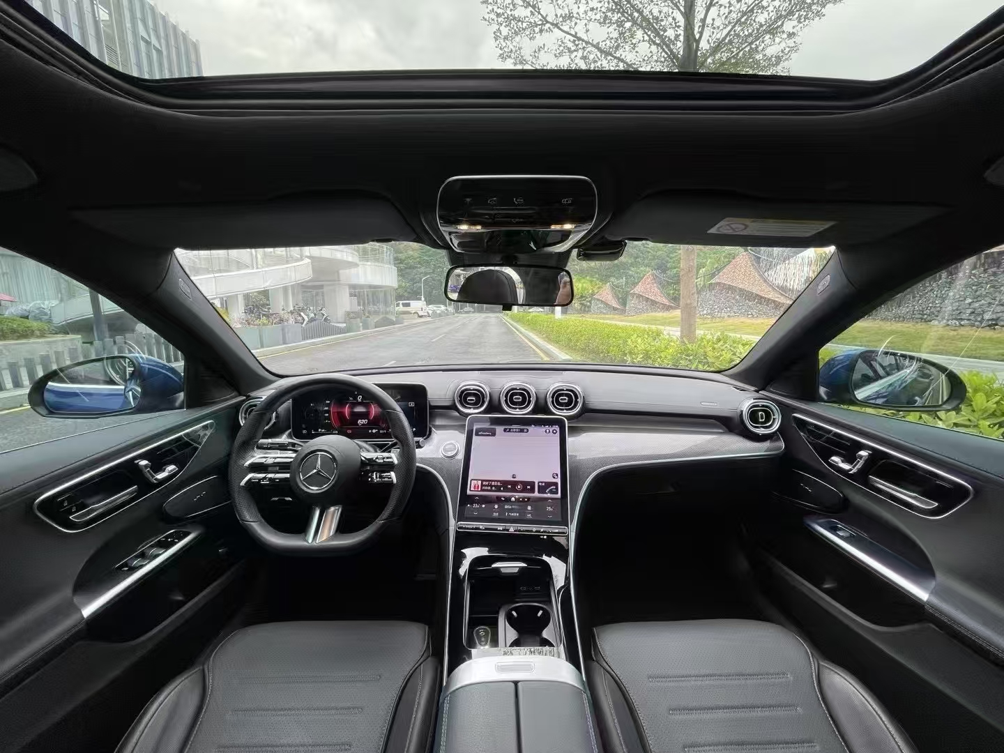 奔驰C级 2023款 C 260 L 运动版