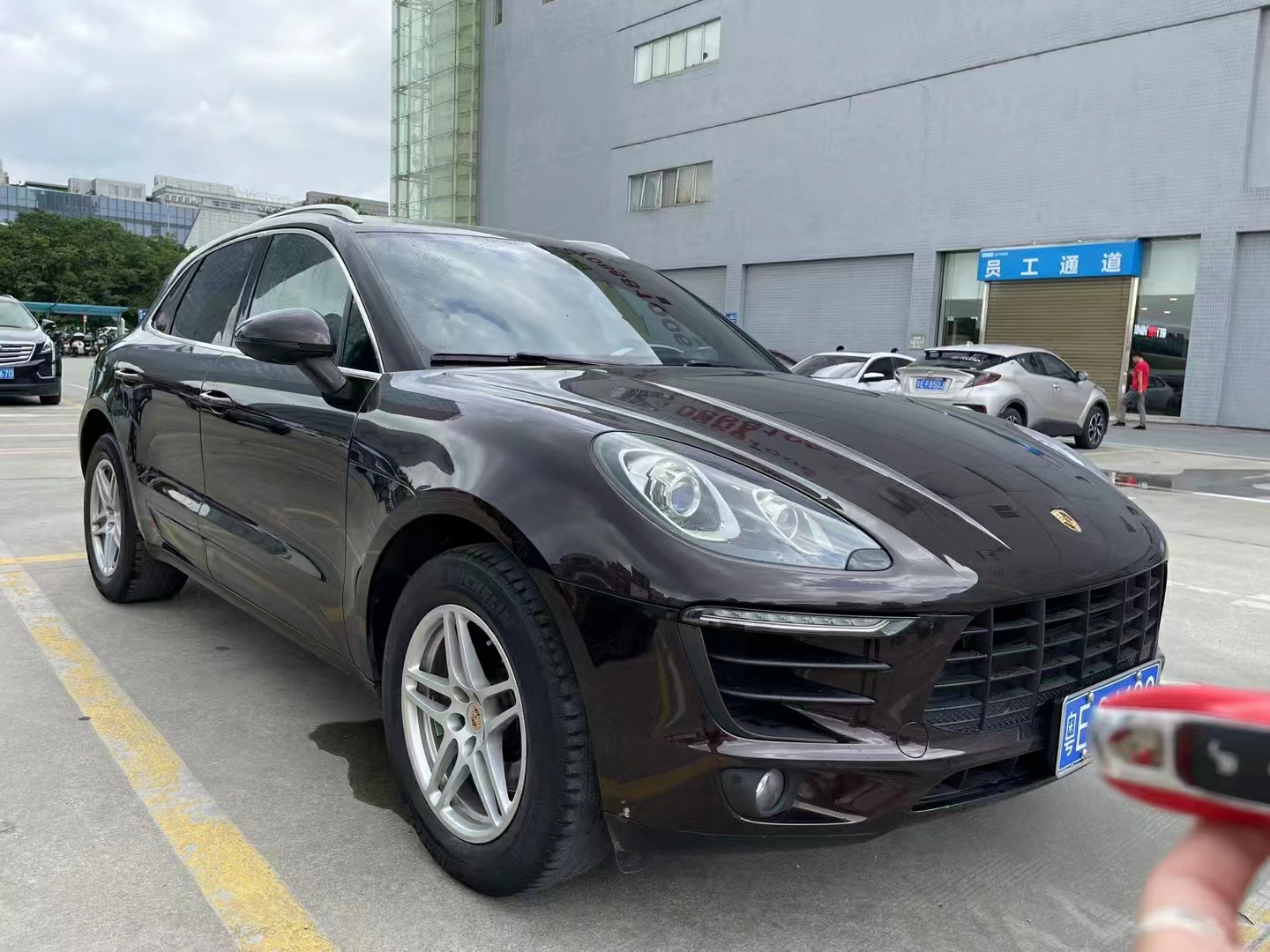 Macan 2023款 Macan T 2.0T-抵押车交易网-汇典抵押车平台