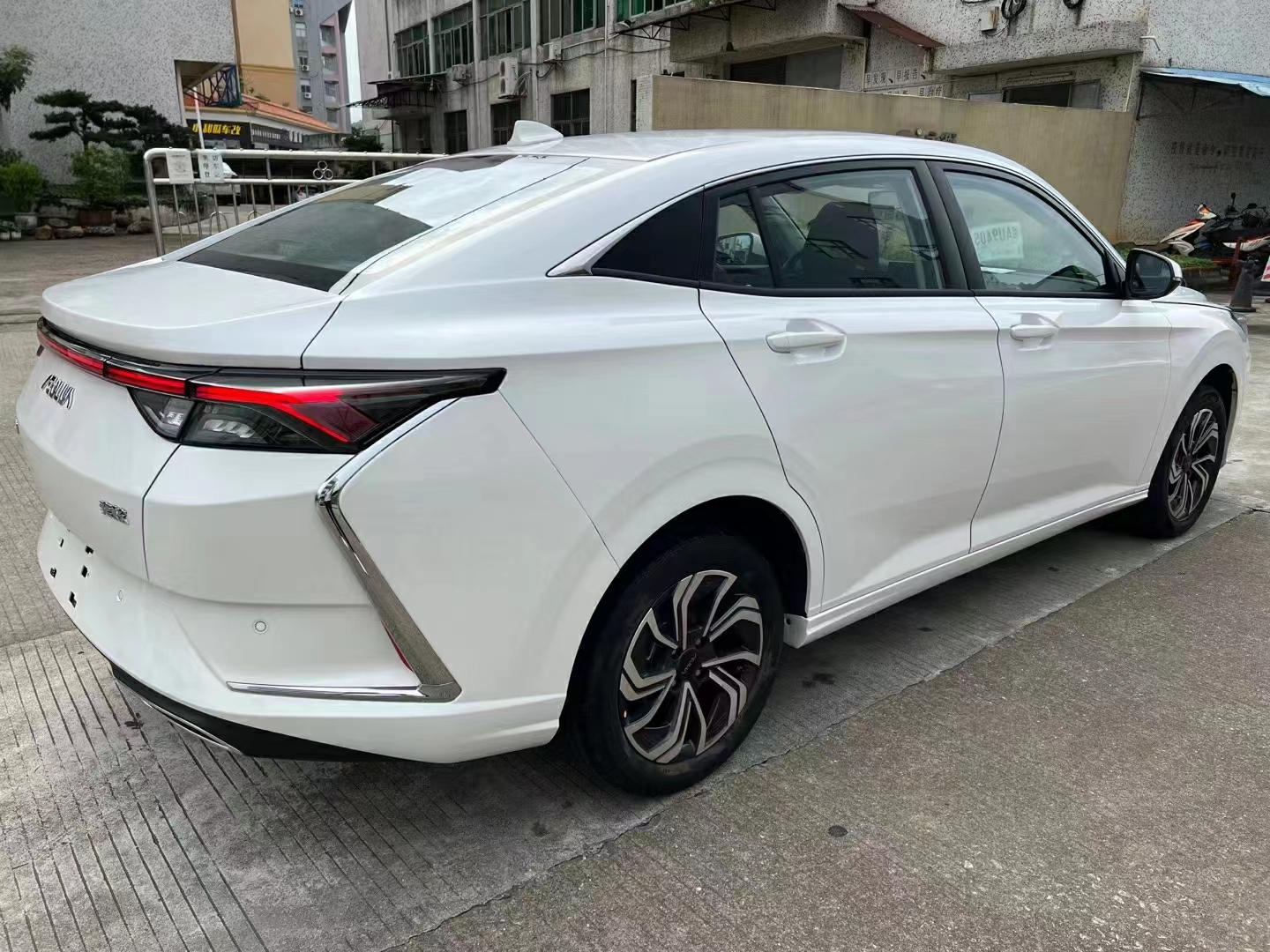 奕炫2021款 230t 自动荣耀版-汇典一手抵押车出售