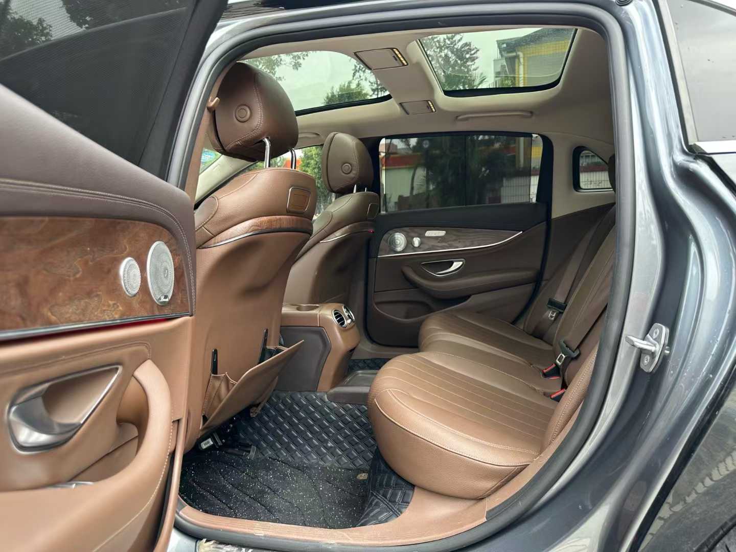 奔驰E级 2017款 E 300 L 豪华型