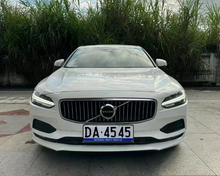 沃尔沃S90 2018款 T5 智雅版