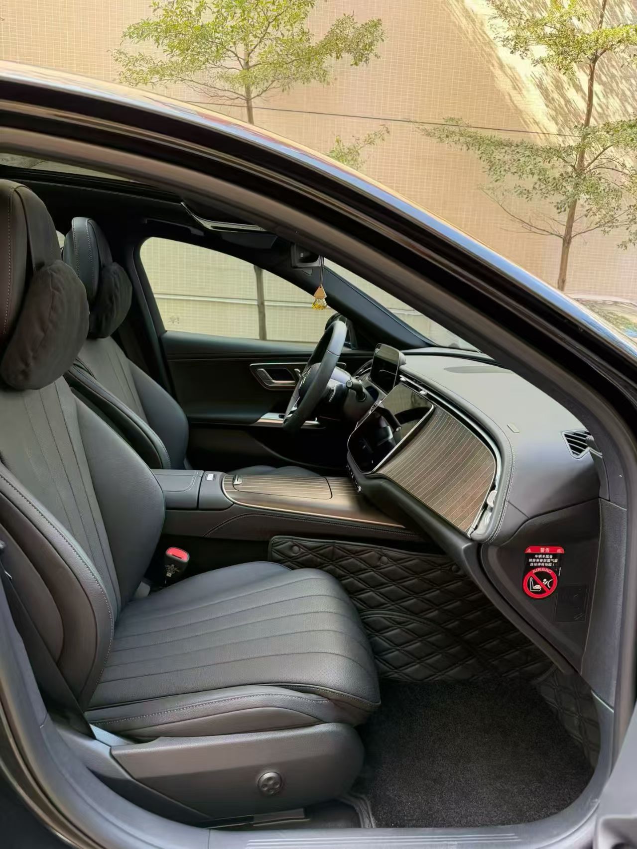 奔驰E级 2023款 改款 E 300 L 时尚型