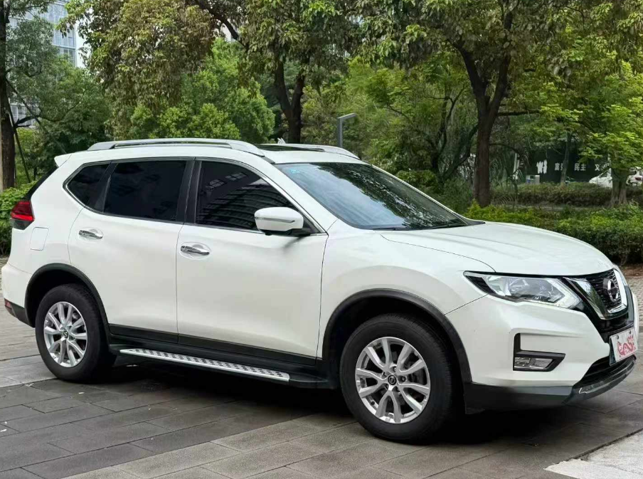 奇骏 2020款 2.0L XL ITS CVT 2WD智联舒适版
