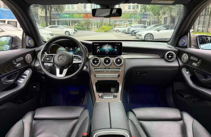 奔驰GLC 2020款 GLC 260 L 4MATIC 豪华型