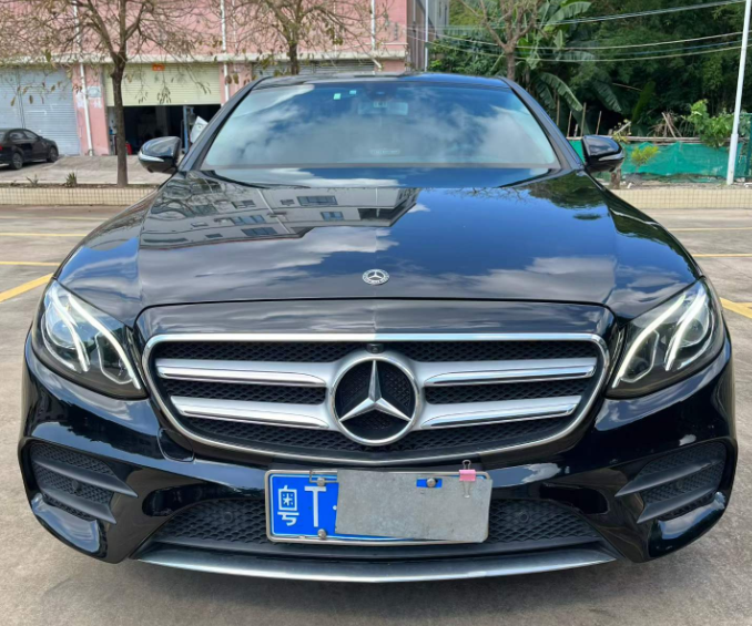奔驰E级 2020款 E 300 L 运动时尚型