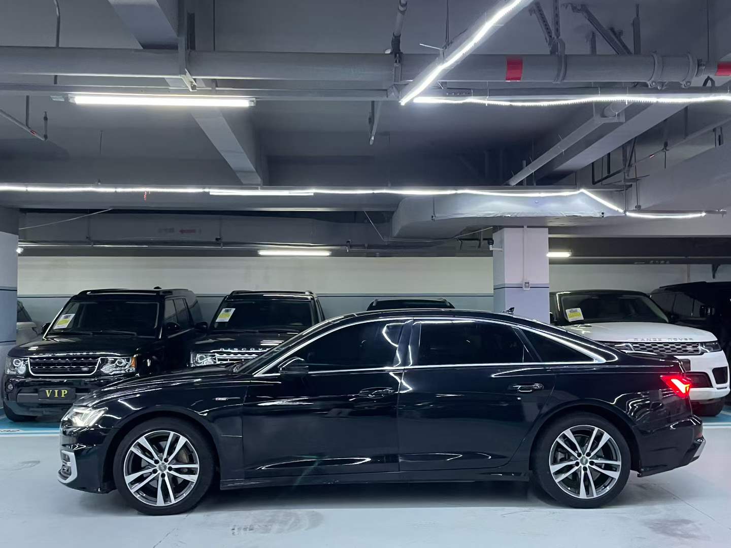 奥迪A6L 2019款 45 TFSI 臻选动感型