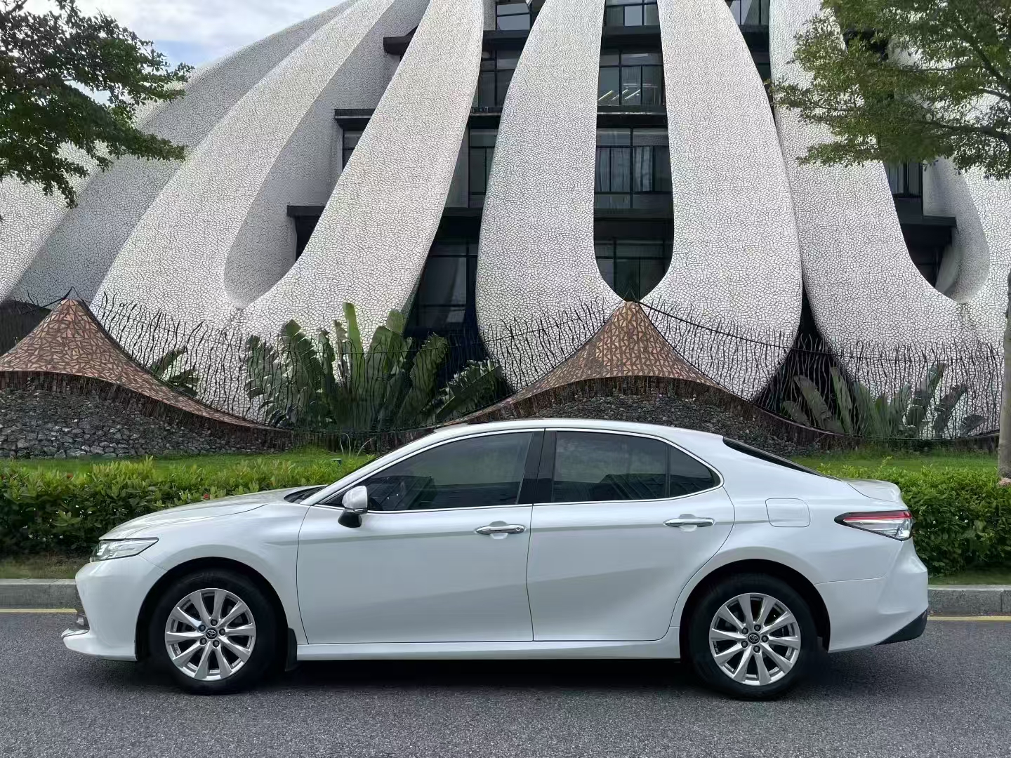 凯美瑞 2019款 改款 2.0G 豪华版