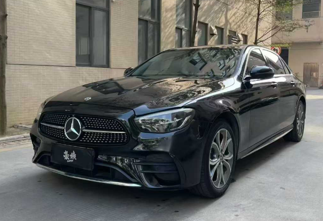 奔驰E级 2021款 E 300 L 运动时尚型