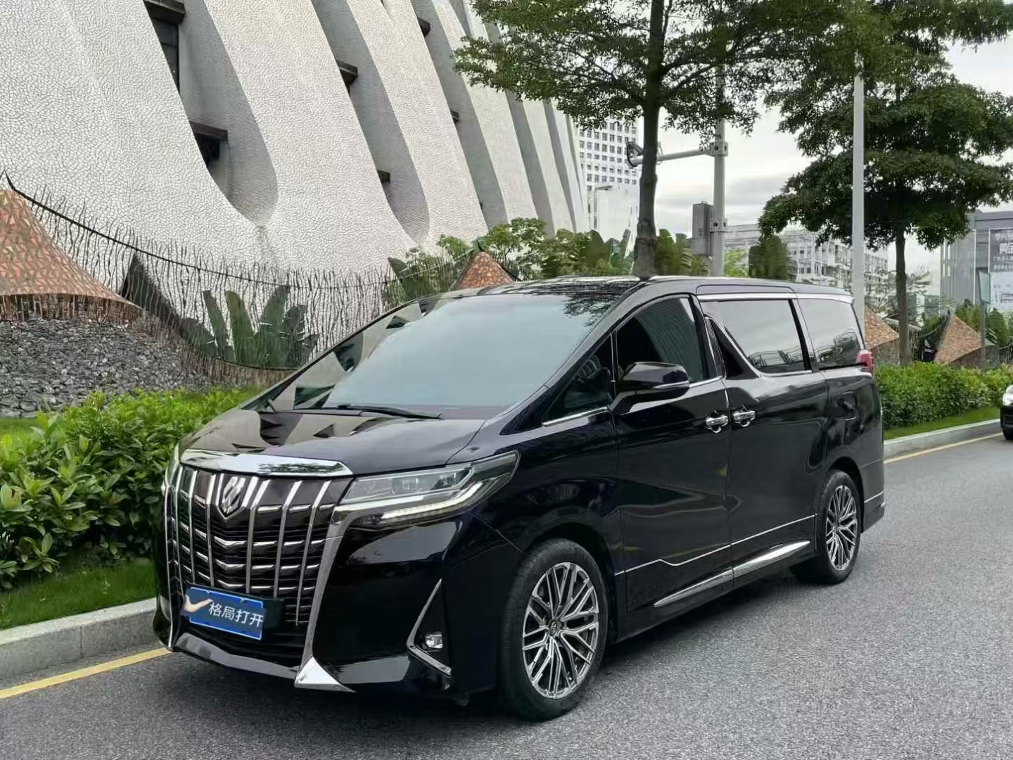 埃尔法 2018款 改款 3.5L 尊贵版