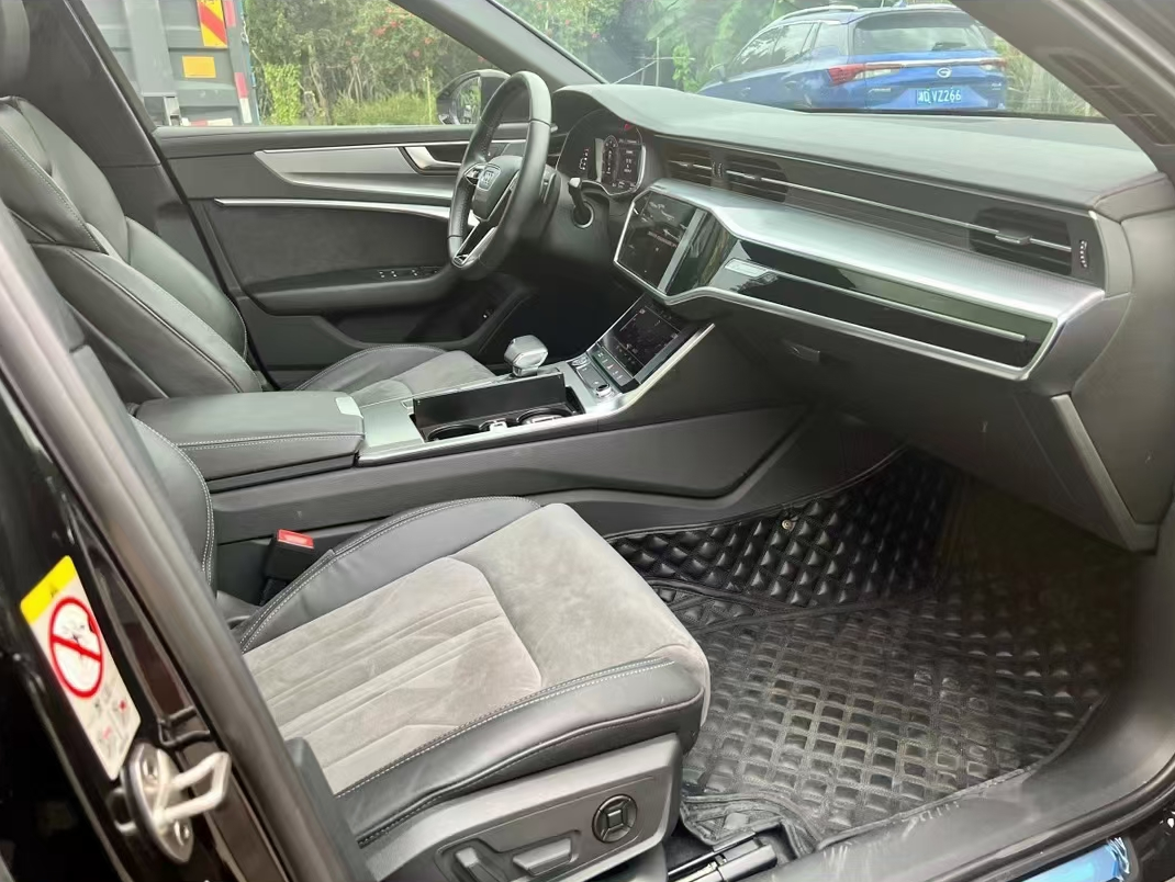 奥迪A6L 2019款 40 TFSI 豪华动感型