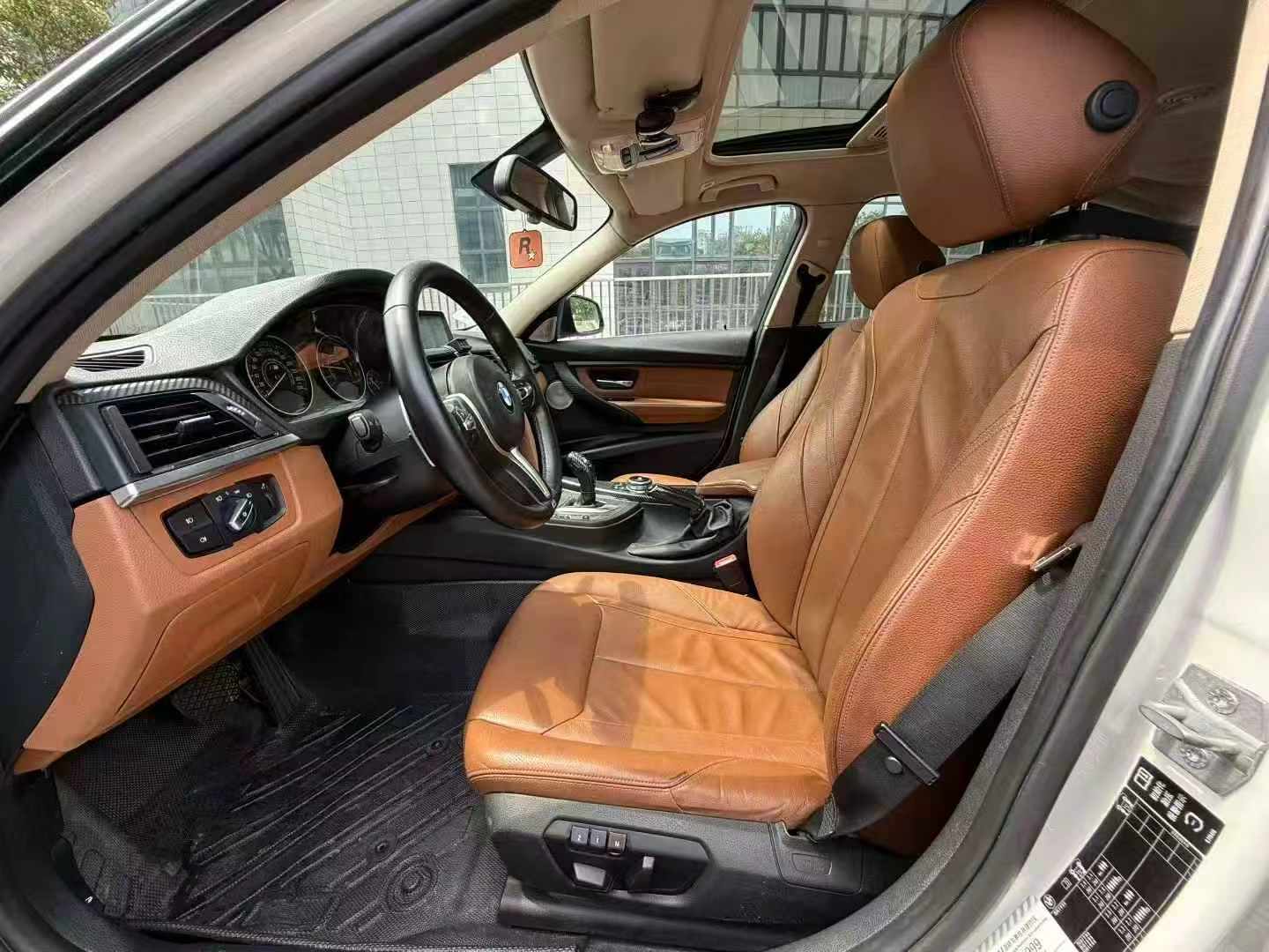 宝马3系 2014款 320Li 豪华设计套装