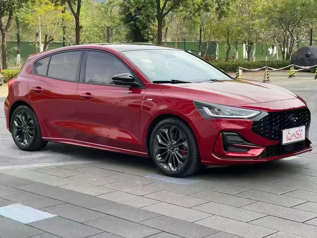 福克斯 2022款 两厢 EcoBoost 180 自动ST Line
