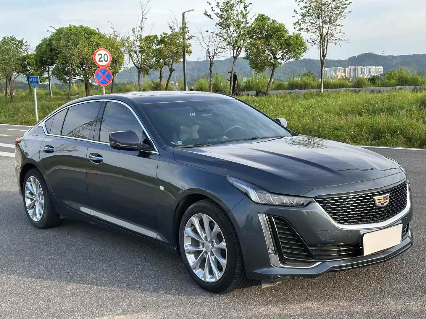 凯迪拉克CT5 2022款 28T 豪华型