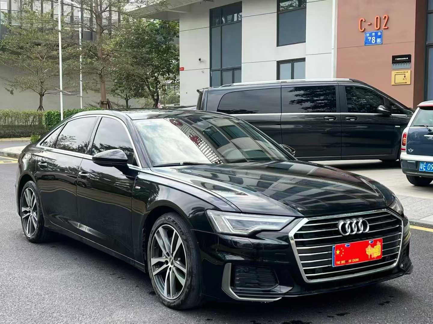 奥迪A6L 2021款 40 TFSI 豪华动感型