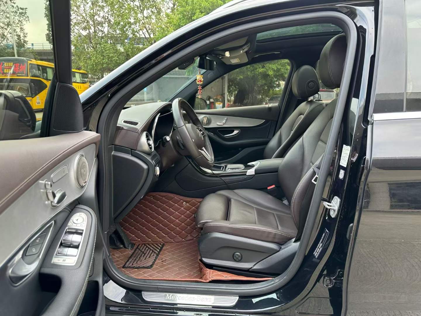 奔驰GLC 2020款 改款 GLC 260 L 4MATIC 动感型