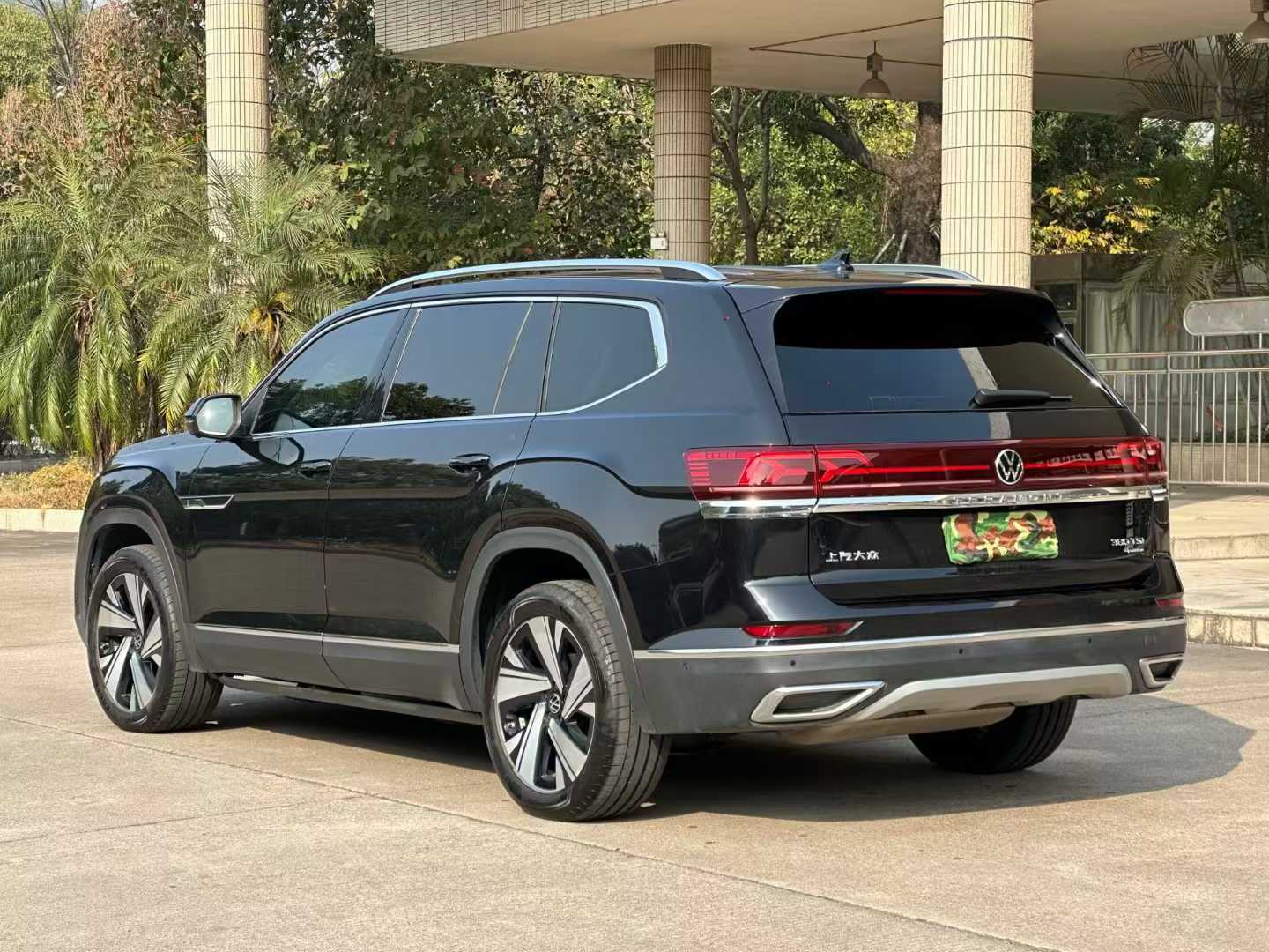 途昂 2023款 380TSI 四驱尊崇豪华版