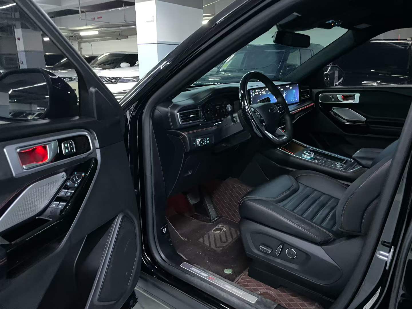 探险者 2023款 EcoBoost 285 四驱ST-LINE 7座