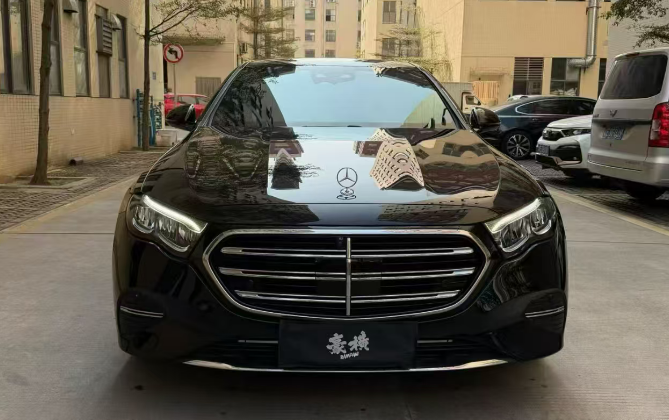奔驰E级 2023款 改款 E 300 L 时尚型