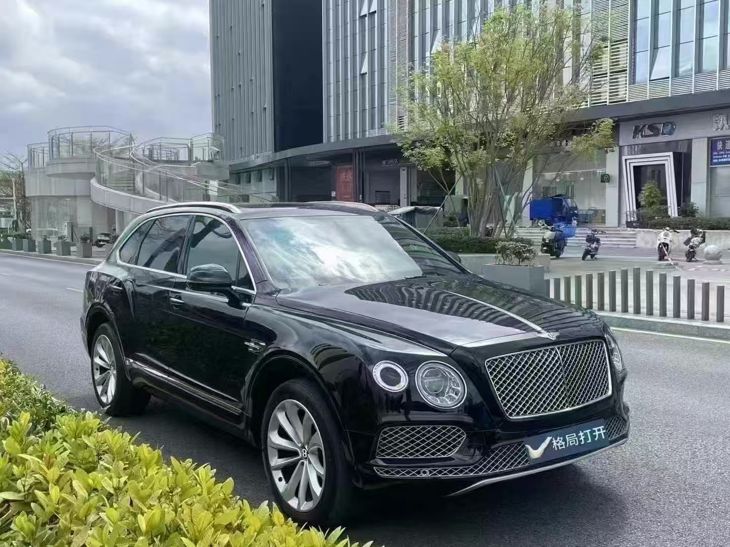 添越 2018款 4.0T V8