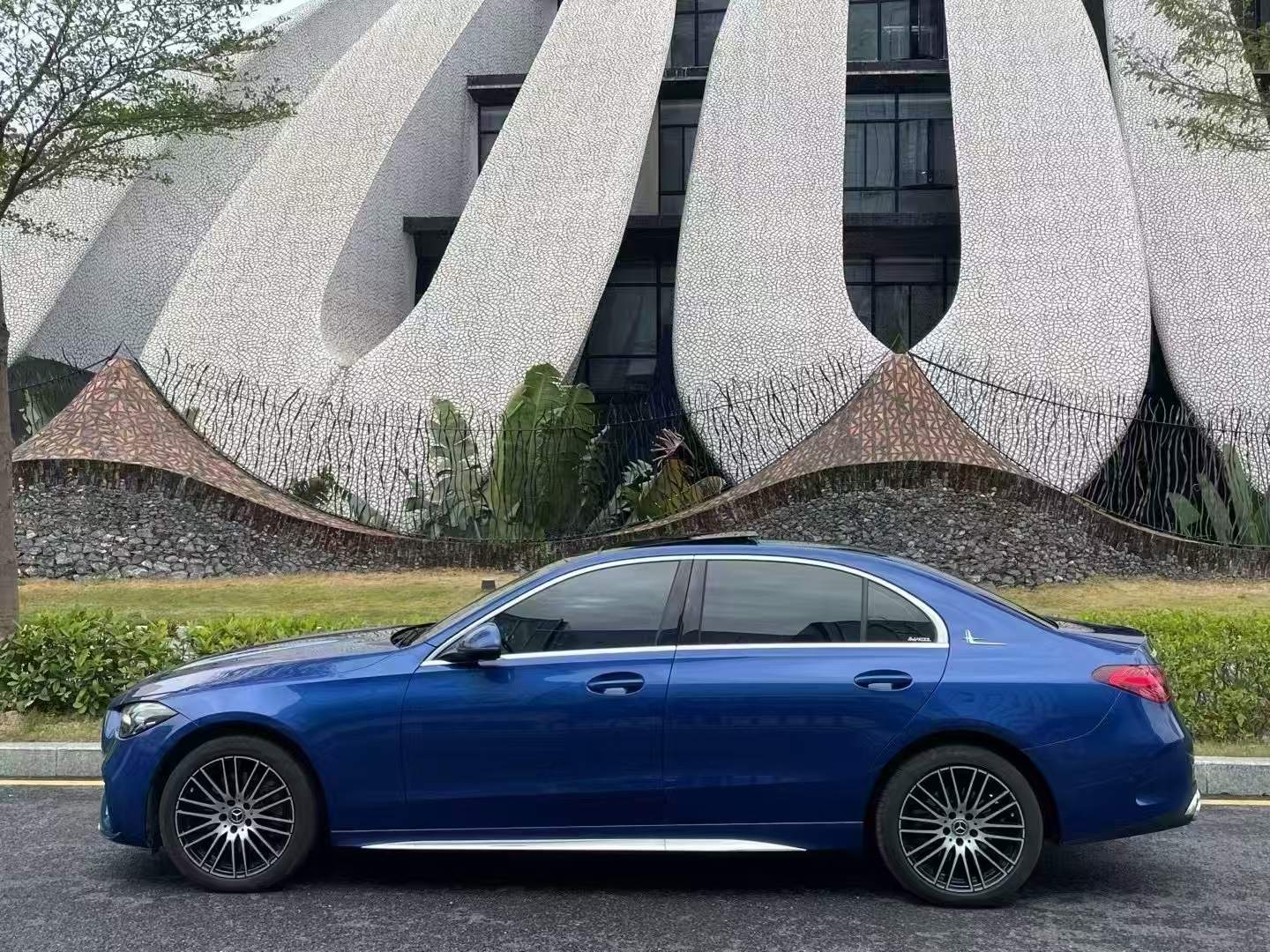 奔驰C级 2023款 C 260 L 运动版